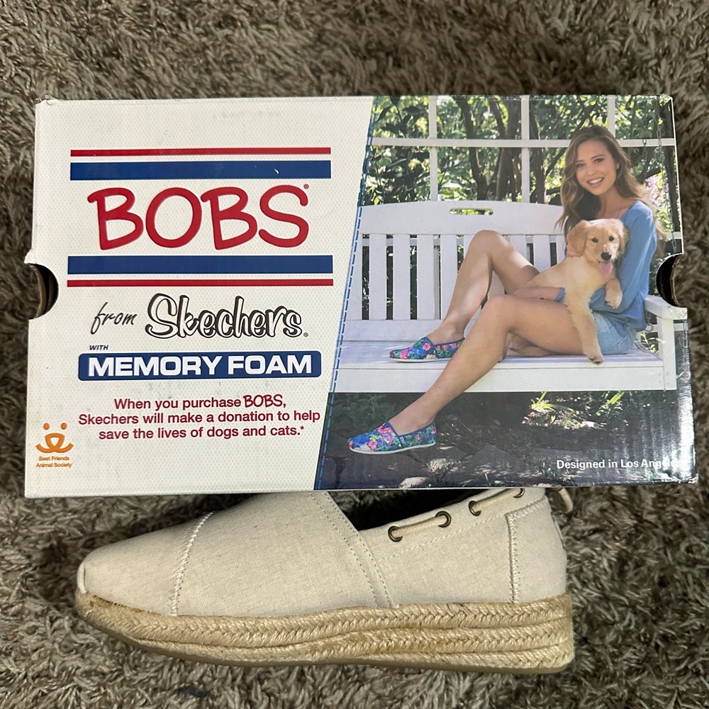 Bobs/sketchers wedge slips ons
